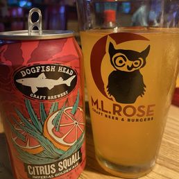 Excellent beer selection to include this 8% from Dogfish Head.