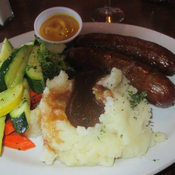 London Bridge Pub - bangers and mash - British Near Me - Monterey, California