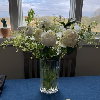 Amagansett Flowers By Beth - Flowers - Florists Near Me - Amagansett, New York Amagansett Flowers By Beth - Flowers - Florists Near Me - Amagansett, New York