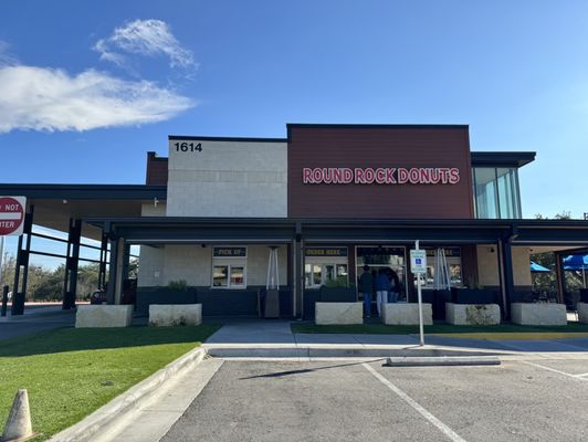 Round Rock Donuts by null