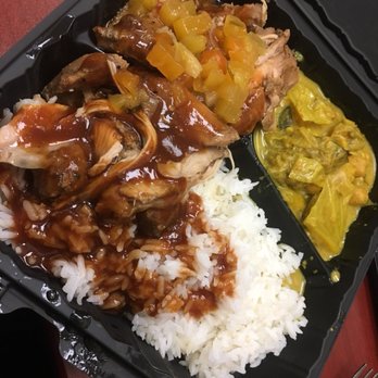 Jamaica Mi Hungry - Jerk chicken with white rice and curry vegetable stew - Food Trucks Near Me - Jamaica Plain, Massachusetts