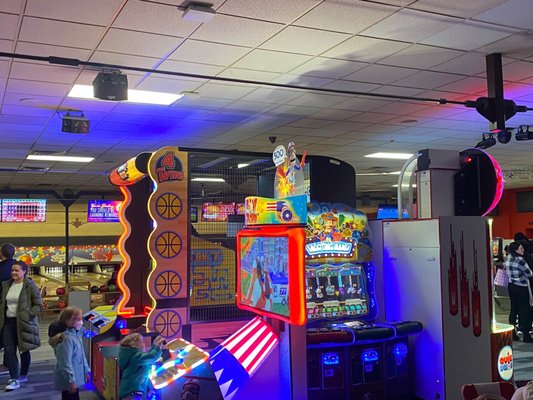 Bowl America Shirley