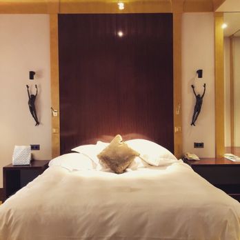 Park Hyatt Paris-Vendome - Hotels Near Me - Paris, 75