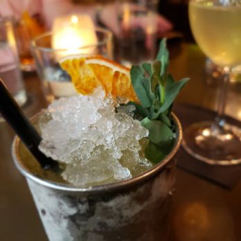 L' Fleur Bar - Cocktail Bars Near Me - Prague, Puerto Rico