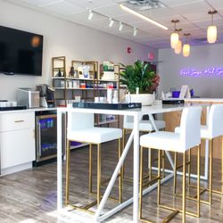 Peak Image Med Spa - High Top With Test Products