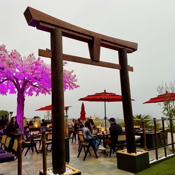 Sake House Malibu - The entrance to the dining area - Japanese Near Me - Malibu, California
