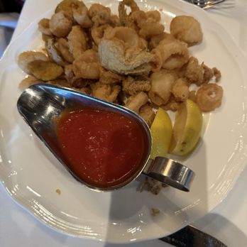 The James - Calamari starter dish from the Prix Fixe menu. - American Near Me - Babylon, New York The James - Calamari starter dish from the Prix Fixe menu. - American Near Me - Babylon, New York