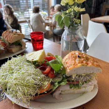 Mezzo - 1/2 sandwich 1/2 salad - Sandwiches Near Me - Berkeley, California