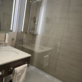 Parkhotel Am Taunus - Bathroom - Hotels Near Me - Oberursel, HE