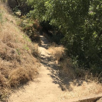 Nancy Hoover Pohl Overlook - Parks Near Me - Los Angeles, California