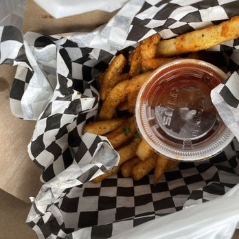 Hippie Picnik - Small fries w/ bbq sauce - Food Trucks Near Me - Austin, Texas