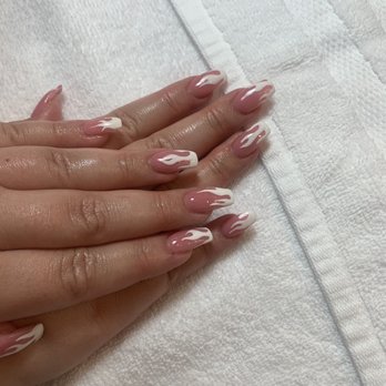 Nail Luxury - Nail Salons Near Me - Thousand Oaks, California