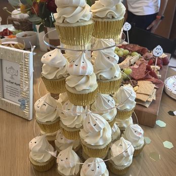 Syndesi Desserts - Custom Cakes Near Me