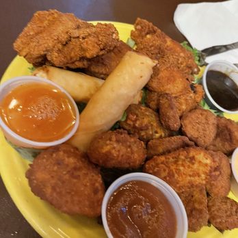 Hobbit Cafe - Burgers Near Me - Houston, Texas
