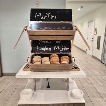 Element Sacramento - Bread - Hotels Near Me - Sacramento, California Element Sacramento - Bread - Hotels Near Me - Sacramento, California