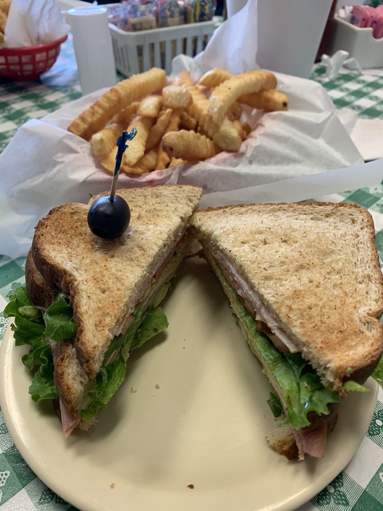 CAFE CHRIS Updated September 2024 17 Photos & 57 Reviews 1360 W