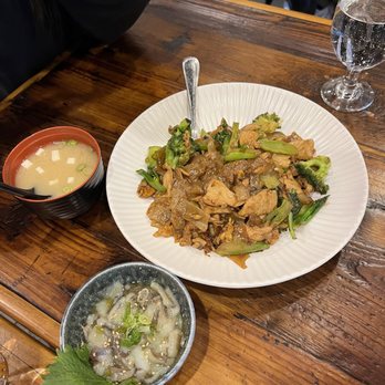 Maguro - Sushi Bars Near Me - Brookline, Massachusetts