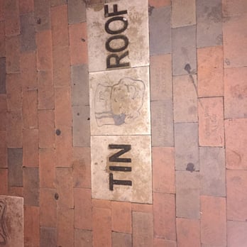 Tin Roof - Floor sign in route to their inside - Music Venues Near Me - Lexington, Kentucky Tin Roof - Floor sign in route to their inside - Music Venues Near Me - Lexington, Kentucky