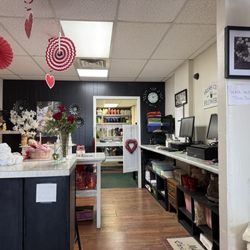 Independence Flowers & Gifts