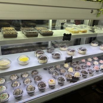 Aggie Mae's Bakery - Bakeries Near Me - Grand Ledge, Michigan