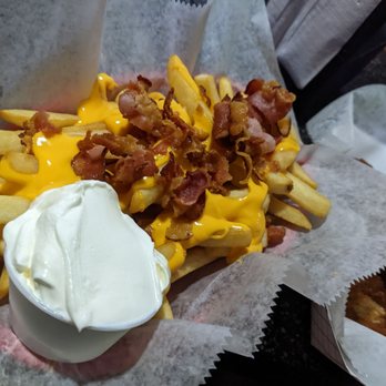 Hank's Pub - Loaded fries - Pool Halls Near Me - Chesapeake, Virginia