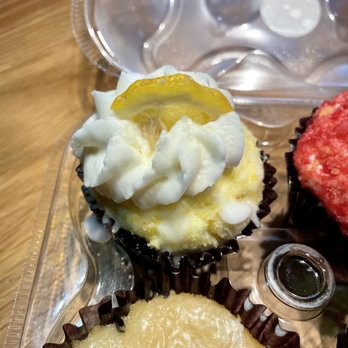 The Ugly Cake Factory - Lemon Crunch Cupcake - Cupcakes Near Me The Ugly Cake Factory - Lemon Crunch Cupcake - Cupcakes Near Me