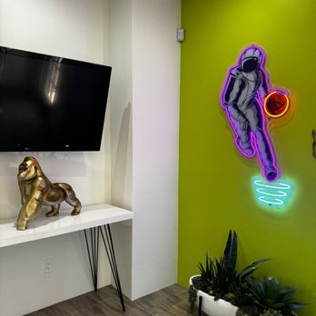 The Syndicate - Shared Office Spaces Near Me - Palm Desert, California The Syndicate - Shared Office Spaces Near Me - Palm Desert, California