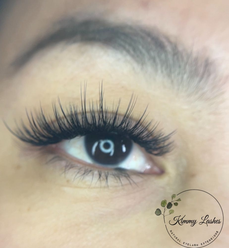 kimmy lash Logo