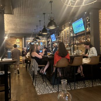 Centennial Crafted Beer & Eatery - Beer Bar Near Me - Chicago, Illinois Centennial Crafted Beer & Eatery - Beer Bar Near Me - Chicago, Illinois