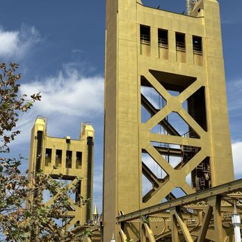 Tower Bridge - Landmarks & Historical Buildings Near Me - Sacramento, California Tower Bridge - Landmarks & Historical Buildings Near Me - Sacramento, California