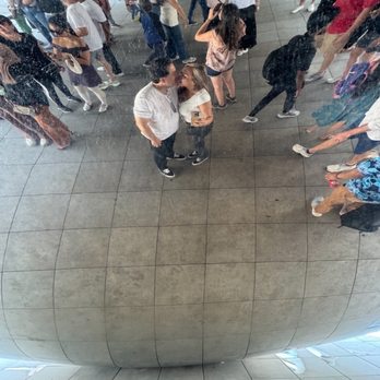 Cloud Gate - Public Art Near Me - Chicago, Illinois