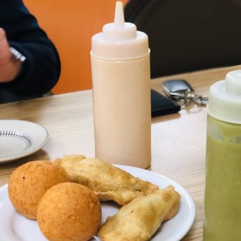 Rincón Criollo - Rellenos de papa y empanadillas de pollo - Puerto Rican Near Me - Grand Rapids, Michigan Rincón Criollo - Rellenos de papa y empanadillas de pollo - Puerto Rican Near Me - Grand Rapids, Michigan
