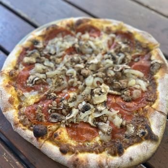 LouEddie's Pizza - Lou Eddie Special - Pizza Near Me - Skyforest, California