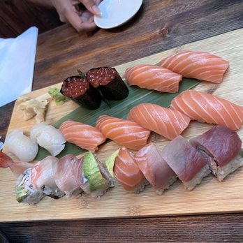 Sanraku Oakridge - Nigiri - scallop, ikura, salmon, Rainbow Roll - Sushi Bars Near Me - San Jose, California Sanraku Oakridge - Nigiri - scallop, ikura, salmon, Rainbow Roll - Sushi Bars Near Me - San Jose, California