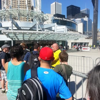 Metro Toronto Convention Centre - The line up for FanExpo on a Thursday!? - Venues & Event Spaces Near Me - Toronto, Ontario Metro Toronto Convention Centre - The line up for FanExpo on a Thursday!? - Venues & Event Spaces Near Me - Toronto, Ontario