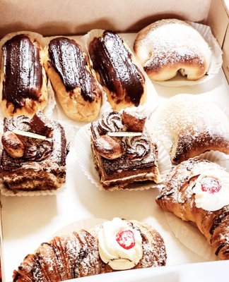 Palermo Bakery by null