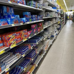 Dollar General - Another nice aisle!
