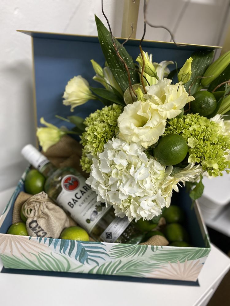 THE BLUE VASE FLORAL BOUTIQUE Updated June 2024 Request Information