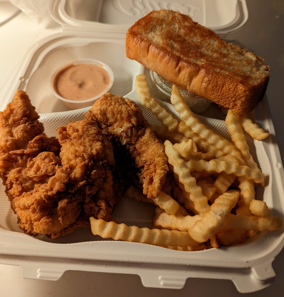 RAISING CANES CHICKEN FINGERS near 2991 Jamacha Rd, El Cajon