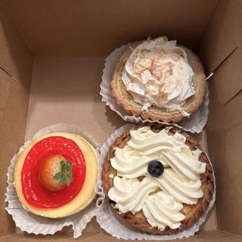 Catlin Family Confections - Little cheesecake, pies and more - Bakeries Near Me - Berea, Ohio