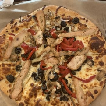 Venice Kitchen - Create your own pizza! With grilled chicken, roasted peppers, olives, mushrooms, and an olive oil base. - Pizza Near Me - Memphis, Tennessee Venice Kitchen - Create your own pizza! With grilled chicken, roasted peppers, olives, mushrooms, and an olive oil base. - Pizza Near Me - Memphis, Tennessee