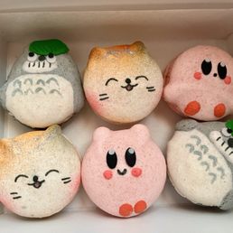Love the details in all their macrons