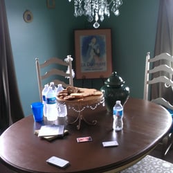 The Makeup Lounge-Makeup By Chandler - More of the inside