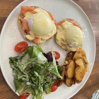 The Tasty Table - Smoked Salmon Benedict - American Near Me - Ossining, New York