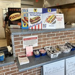 Joey G's Chicago Dogs and Gyros - Displays showing Chicago dogs and counter service area