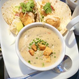 New England Seafood Chowder