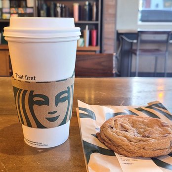 Starbucks - Honey Citrus Mint Tea and Chocolate Chip Cookie - Coffee & Tea Near Me - Hercules, California