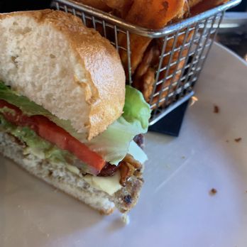 The Hangry Bison - Sweet potato fries are yum - New American Near Me - Winter Park, Florida