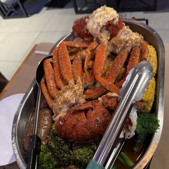 Red Crab - Palisades - Seafood Near Me - West Nyack, New York