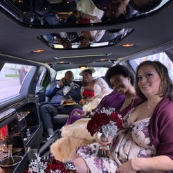Dyer Transportation Services - Bridal party